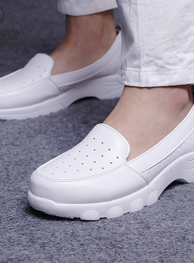 雷阵雨夏季新款护士凉鞋洞洞真皮舒适镂空透气平底小白鞋透气