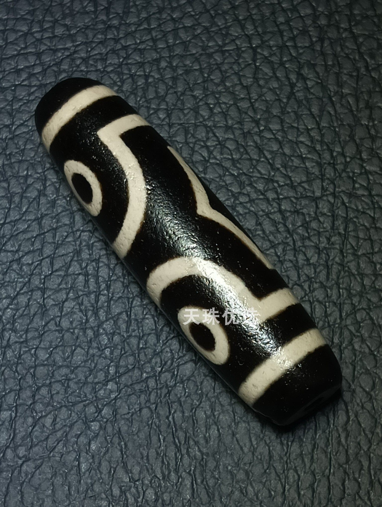 西藏三眼天珠藏传法器至纯3眼吊坠玛瑙玉髓民族风天眼项链毛衣链_虎窝淘