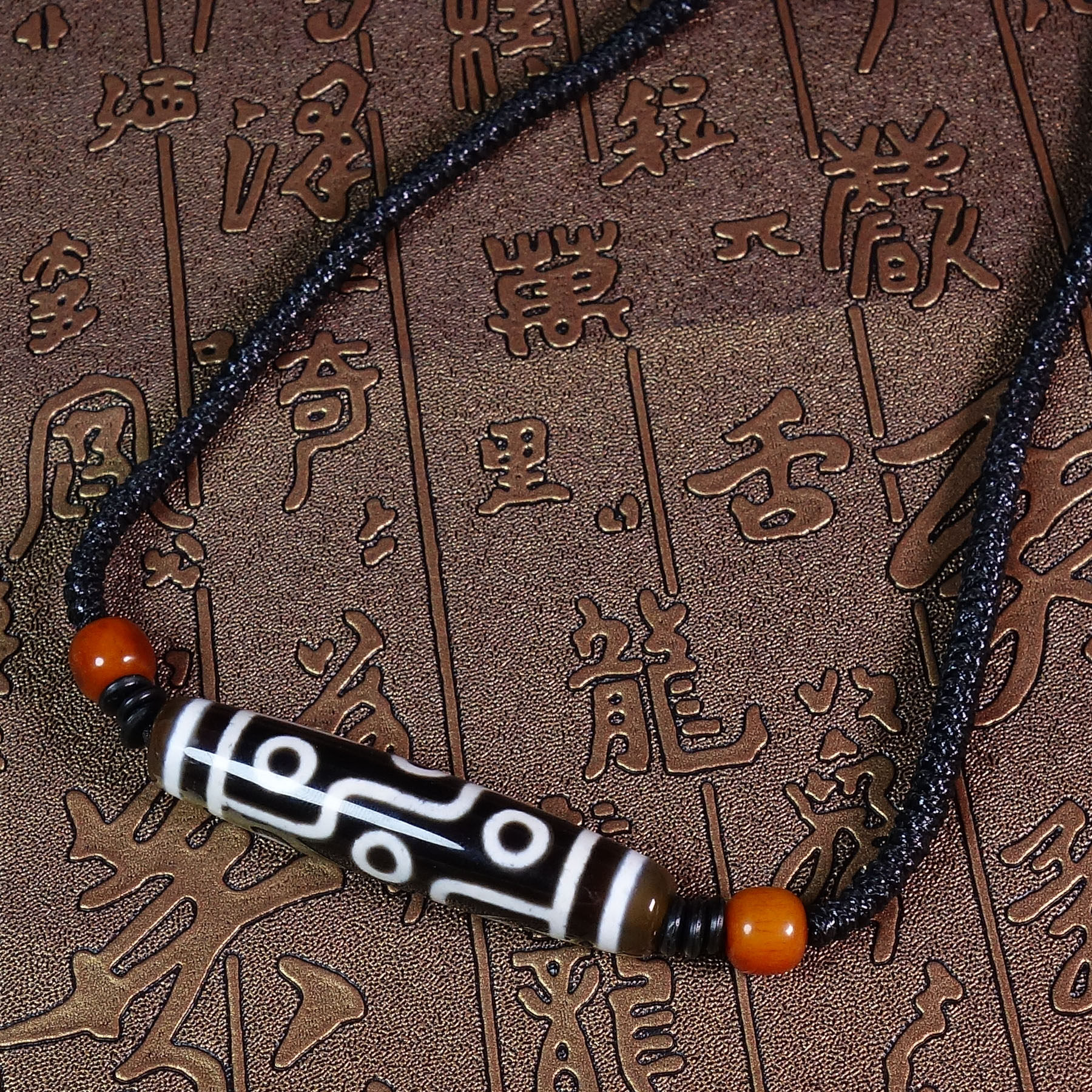 原创手工西藏民族风九眼天珠藏传真品9眼吊坠玛瑙天眼牛骨锁骨链