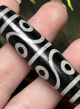 西藏民族风高油黑白八眼天珠藏传真品8眼吊坠老玛瑙天眼锁骨项链