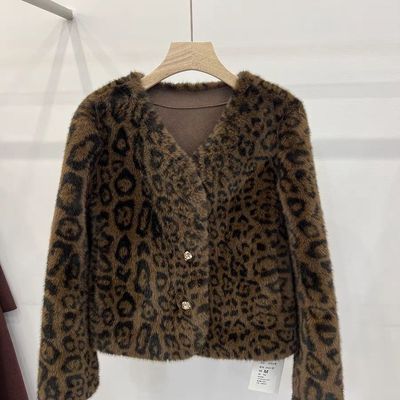 豹纹皮毛一体毛毛外套女上衣2025冬新短款小个子高级感轻奢仿皮草
