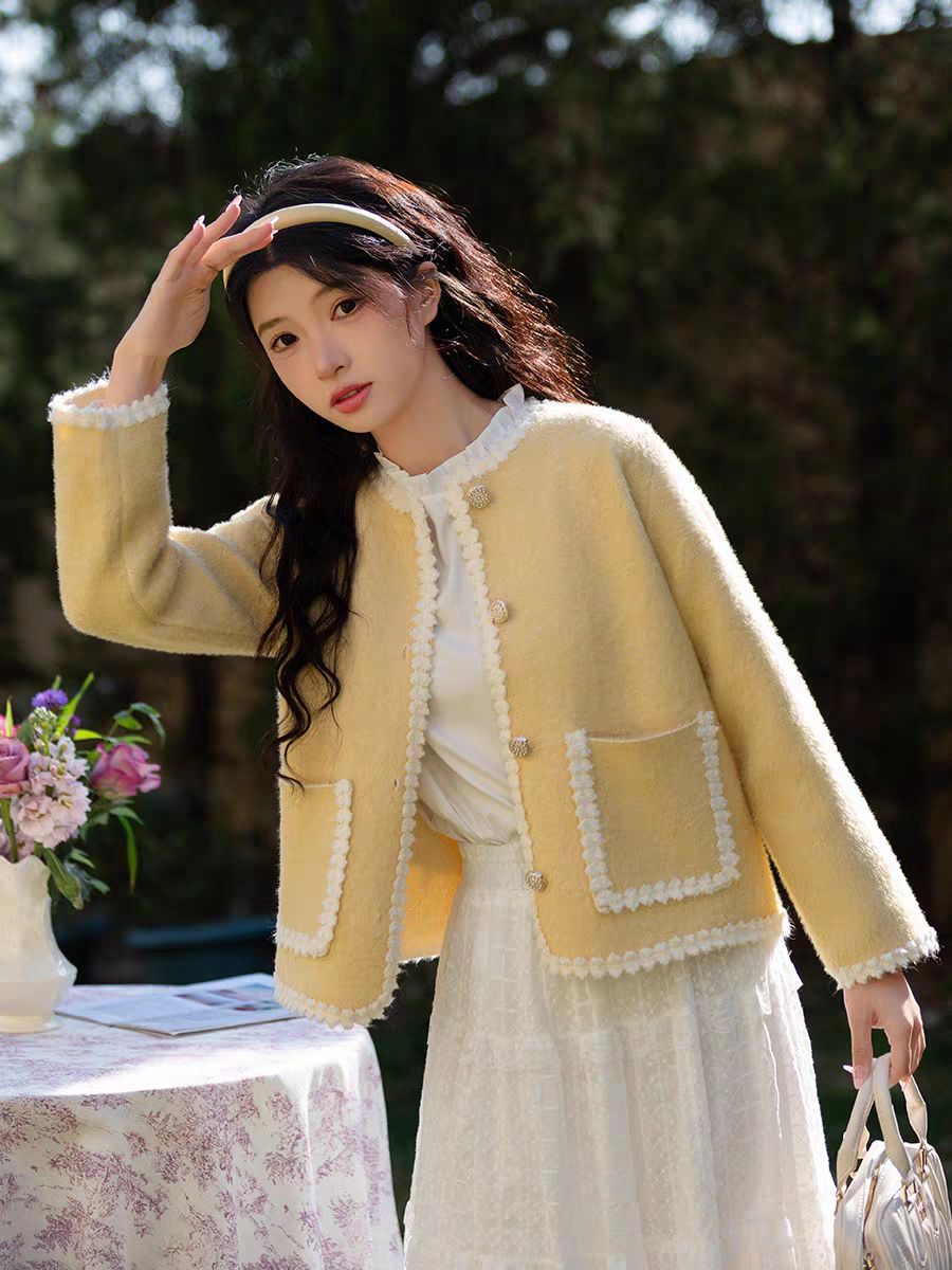 仿水貂绒小香风气质花边短款黄色外套女秋冬新款韩系休闲显瘦上衣