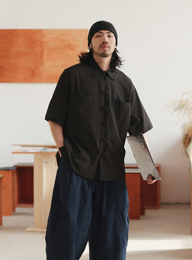 NOEARS春夏新中式黑色肌理设计盘扣方领衬衫复古宽松落肩短袖衬衣
