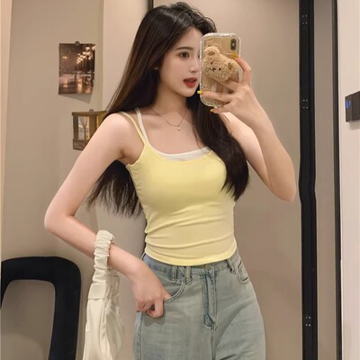 假2件设计修身吊带背心女带胸垫