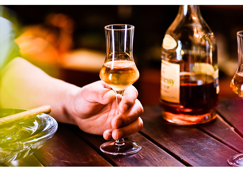 威士忌品酒杯品鉴杯甜酒杯闻香杯