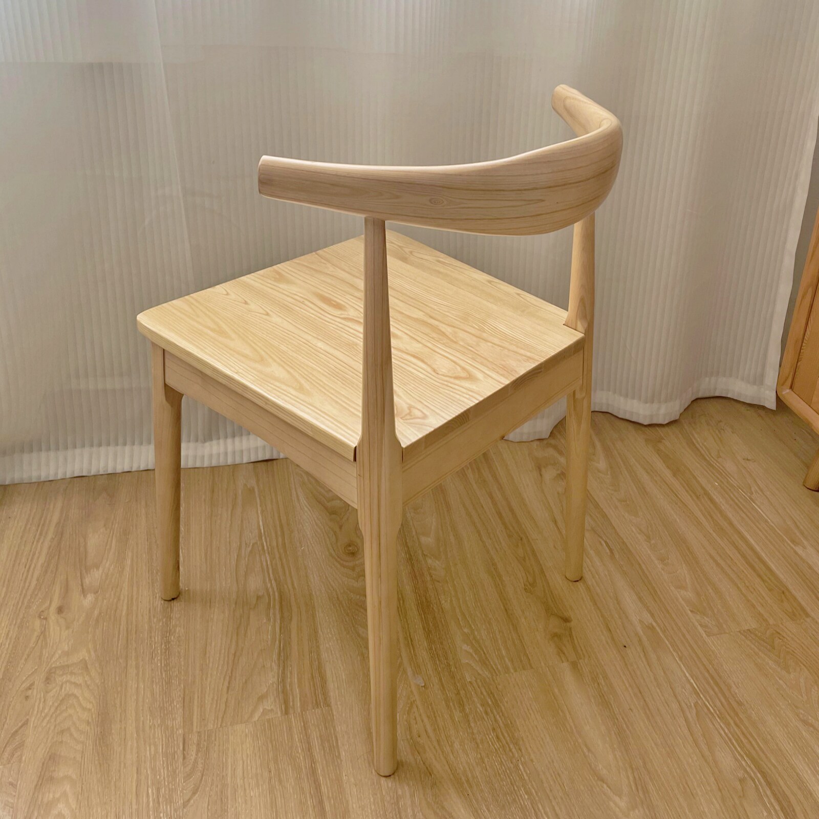 北欧风白蜡木实木餐椅家用办公现代简约书桌椅餐厅椅子靠背牛角椅