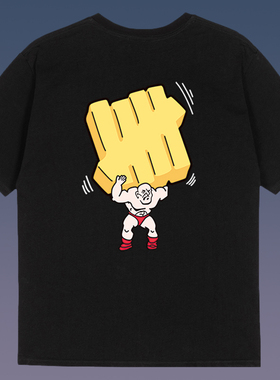 不败五道杠 HIAUTO UND 夏季圆领短袖大力士印花 男女情侣款T恤