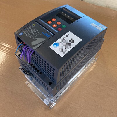 1x SIEI SPA QX3 2015 KBX Umrichter Motor Treiber General Pur