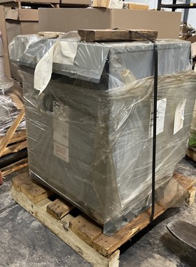 Thammond 3 相干式变压器型号:141602 40KVA。 全新!!