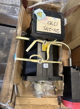 Fanuc A06B-0331-B277. #7000 伺服电机。 全新!!