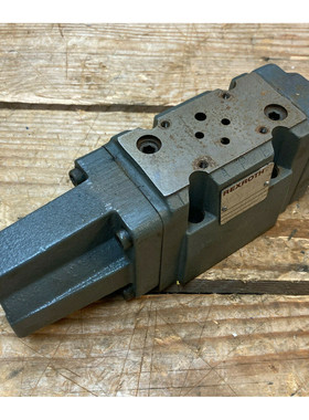 Rexroth 4WRZ10E12-31/6A24NTZ4/M-192 349209/7 Hydraulikventil