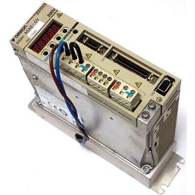 OMRON SGDH-A5AE-OY SERVOPACK SIGMA-II IN 1PH 200-230Vac OUT