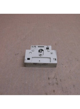 CM 3 Sprecher+Schuh Kontaktrelais Mechanischer Verriegelung