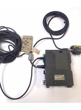 OMRON V530-R2000P 2D CODE READER DC24V 1.6A w/ F160-S2 CAMER