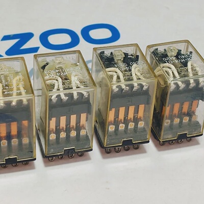 CAJA DE 4 REL GOLDSTAR SZRMY4D1 24VDC 14PINES NUEVO