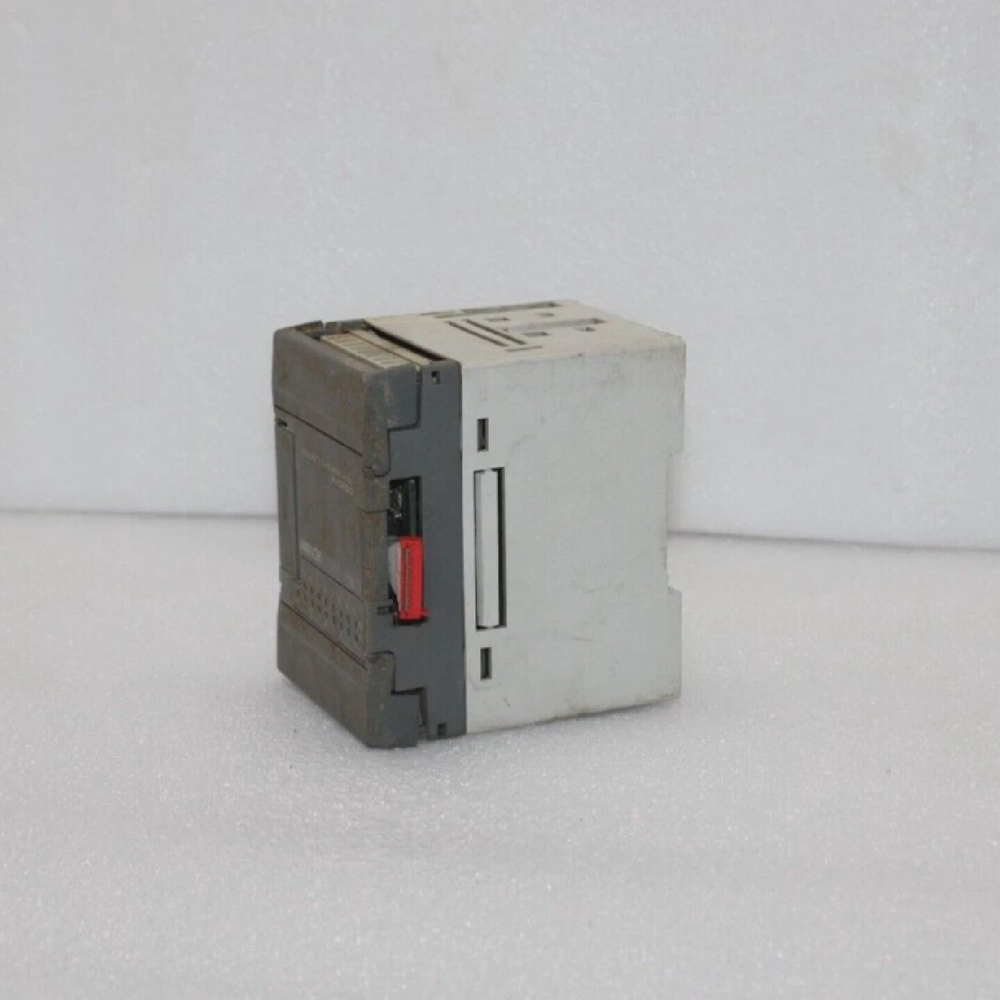 ABB XO16N1 EXTENSION MODULE - 实物图