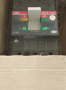 全新AbbTmaxT1C160断路器32A690V3P
