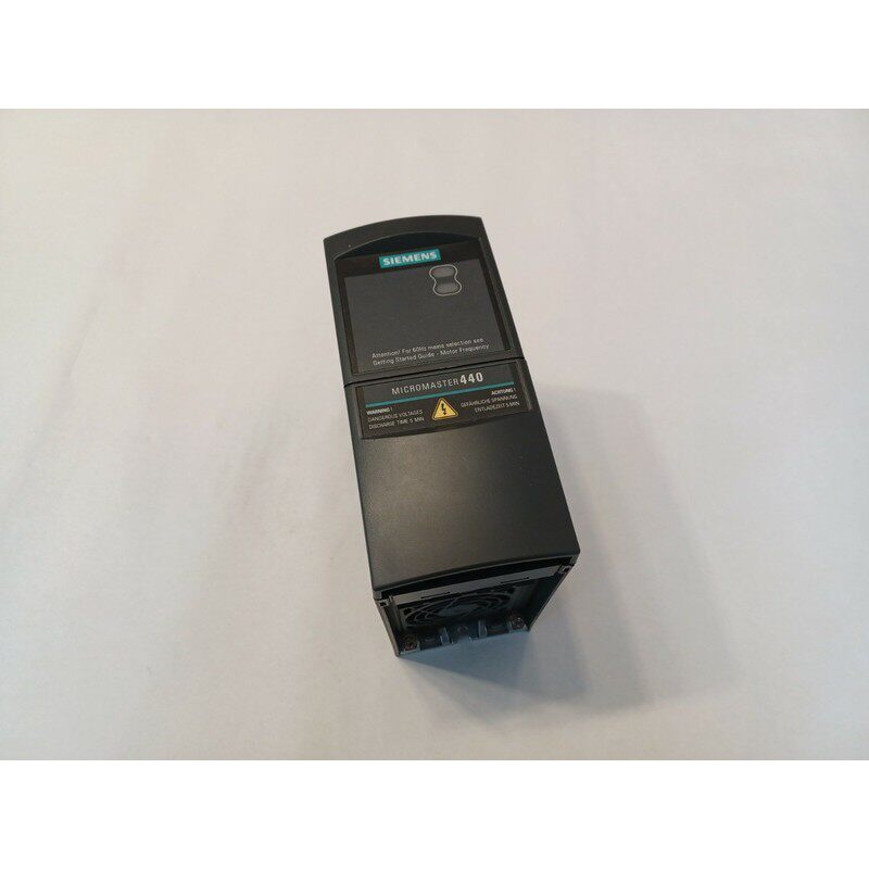 Siemens Micromaster 440 6SE6440-2UC13-7AA1 0,37KW 200-240V