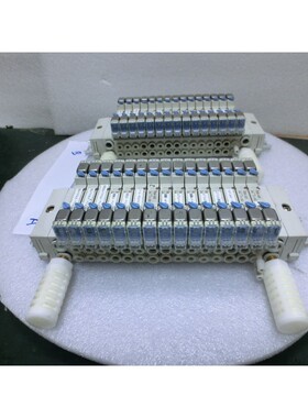 SMC SS5Y3-ADL31 Manifold w 15pcs SMC SY3240-5LOZE Solenoid V