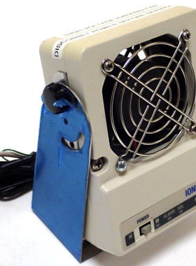 SMC IZF10-QB IONIZER / IONIZING FAN 24Vdc 230mA TESTED!