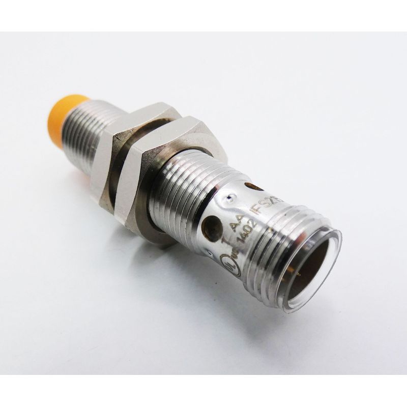IFM IFS215 Induktiver Sensor -unused-