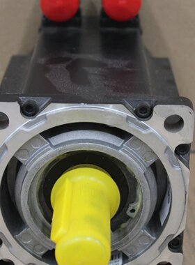 Allen Bradley MPL-B4530F-MK72AA 伺服电机 全新 无盒*