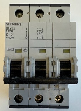 Siemens Leitungsschutzschalter / 400V 20kA / 3-polig / D / 1