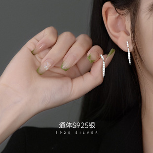 s925纯银微镶锆石耳钉女小众设计高级感轻奢防过敏养耳洞耳环饰