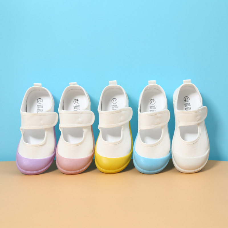 儿童帆布鞋男童女童休闲鞋幼儿园室内鞋春秋魔术贴防滑宝宝小白鞋