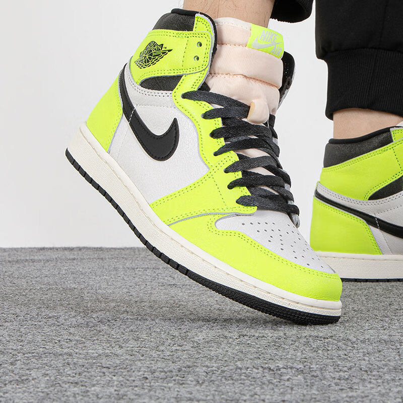 nike耐克男鞋air jordan 1 high og aj1高帮透气篮球鞋555088-702