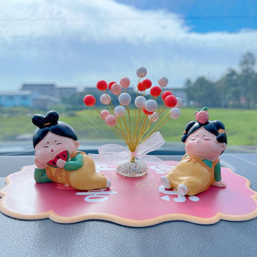 卡通国风唐朝仕女汽车摆件