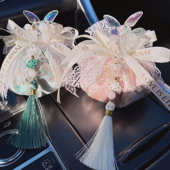 国风汽车竹炭香薰包网红蝴蝶流苏车载摆件新祛除异味车内装 饰用品