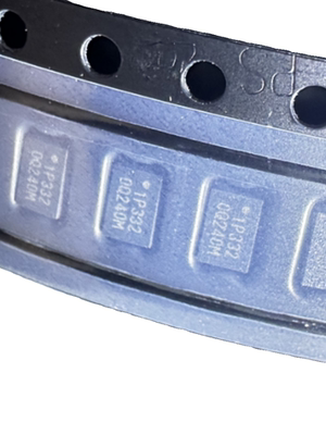 原装正品 贴片W25Q16JVUXIQ UFDFN-8 3V 16M-bit串行闪存芯片