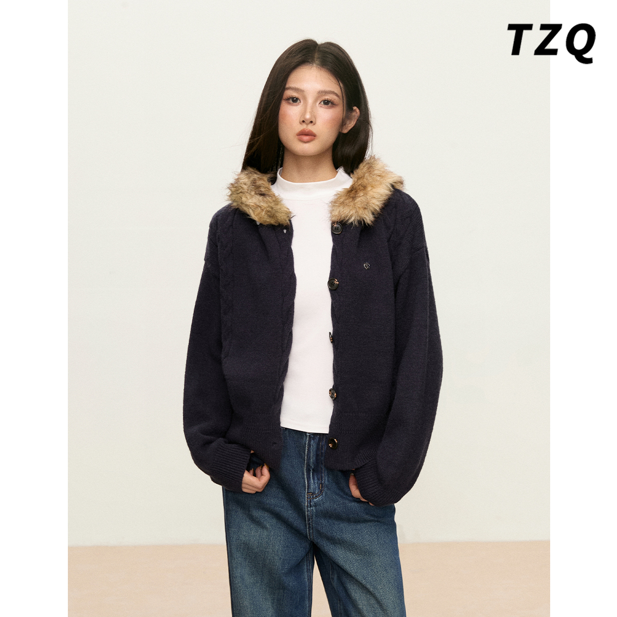 韩系慵懒风连帽毛领针织开衫