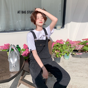 黑色复古牛仔背带裤女2025夏季新款今年流行小个子宽松百搭连体裤图片