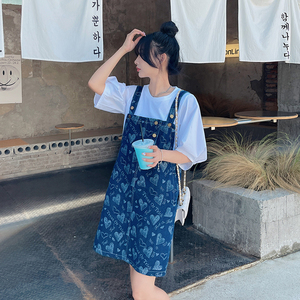 牛仔背带裙女夏小个子2025新款韩版宽松学生休闲吊带连衣裙图片