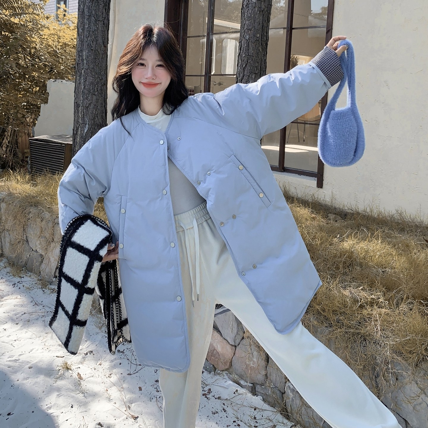 2025冬季新款现货蓝色拼接格子羽绒服90绒#25217-P285-K428,女装羽绒服,唛多