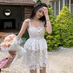 2026夏季 流行单品激光刺绣性感背带连衣裙白色蛋糕短裙子约会穿搭