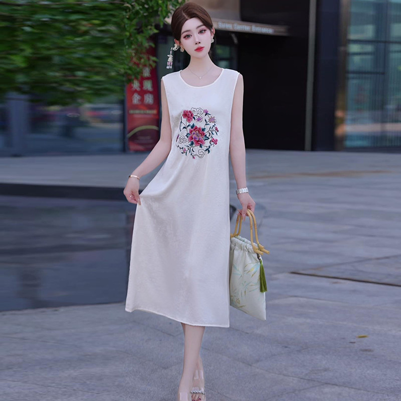 夏季新中式刺绣背心连衣裙长裙女