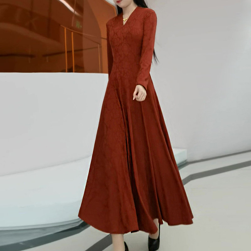 时尚V领长款连衣裙女2025春季新款提花打底裙大摆气质长裙四色入