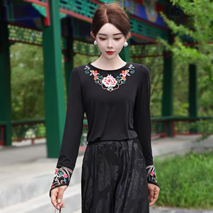 2025秋季新款新中式长袖圆领T恤 民族风重工刺绣修身打底衫上衣