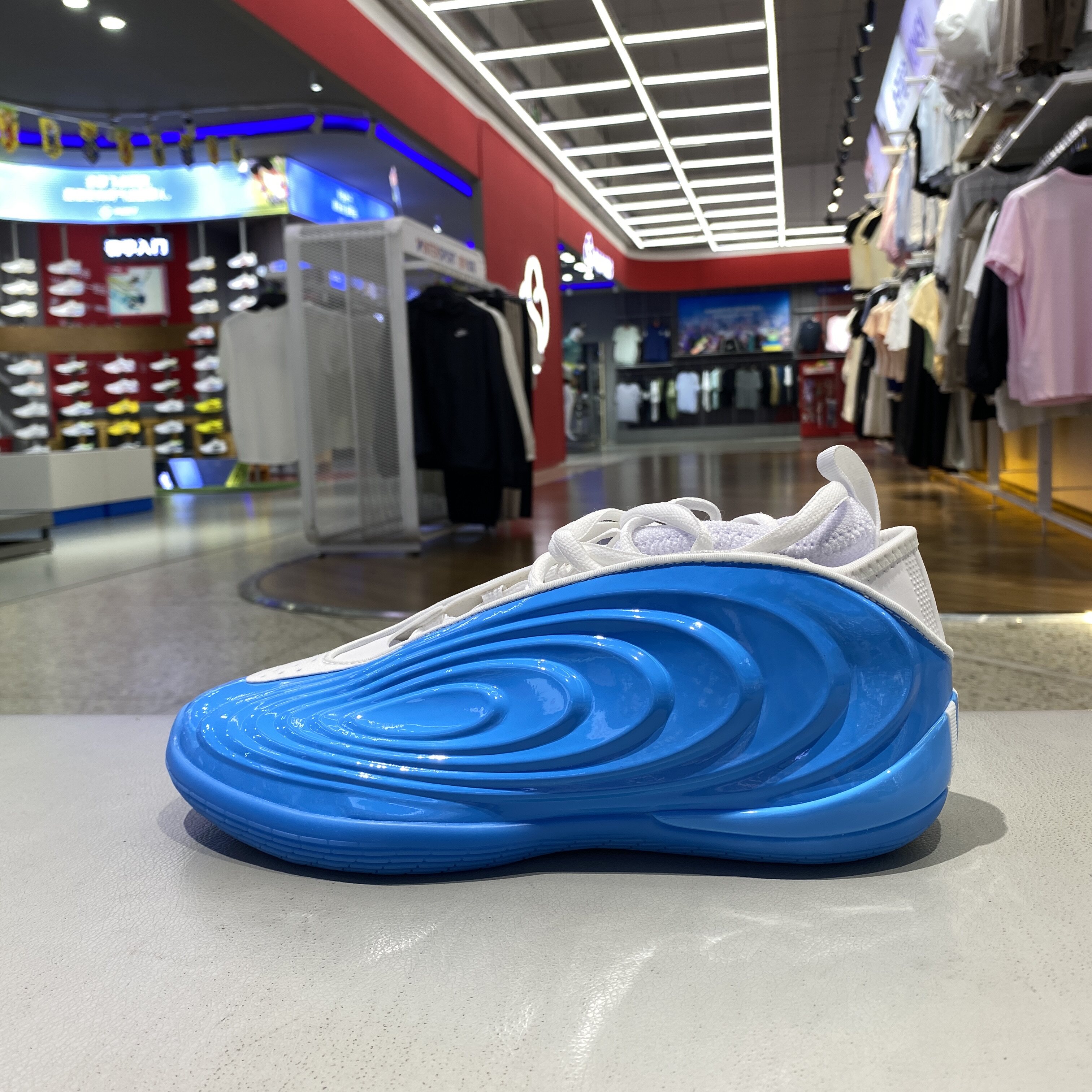 Adidas阿迪达斯HARDEN Vol.10男女耐磨实战中帮运动篮球鞋JQ9422