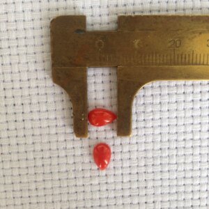 水滴红宝石珠宝裸石戒面5X8梨形