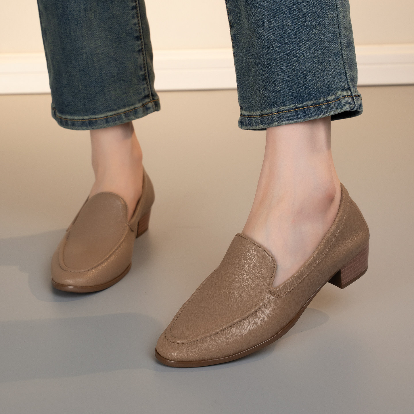 头层羊皮深口单鞋英伦时尚复古风百搭潮流通勤鞋圆头简约一脚蹬,女鞋,深口单鞋,淘宝优惠券,粉丝福利购,淘宝优惠卷