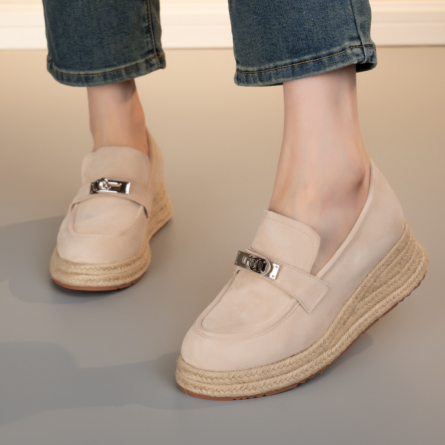 英伦风羊反绒厚底乐福鞋女一脚蹬松糕底高跟单鞋金属扣深口通勤鞋,女鞋,深口单鞋,淘宝优惠券,粉丝福利购,淘宝优惠卷