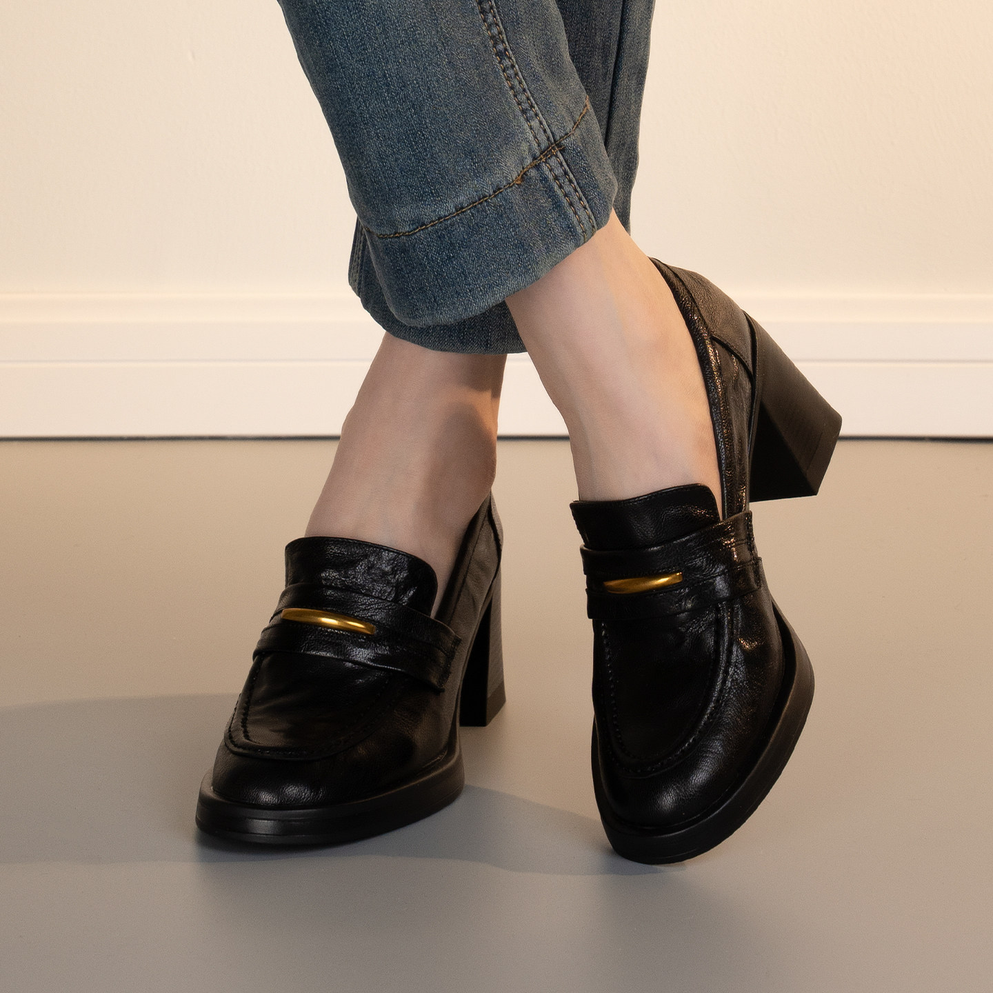 高跟粗跟圆头层手抓羊皮深口单鞋乐福鞋气质一脚蹬通勤休闲复古,女鞋,深口单鞋,淘宝优惠券,粉丝福利购,淘宝优惠卷