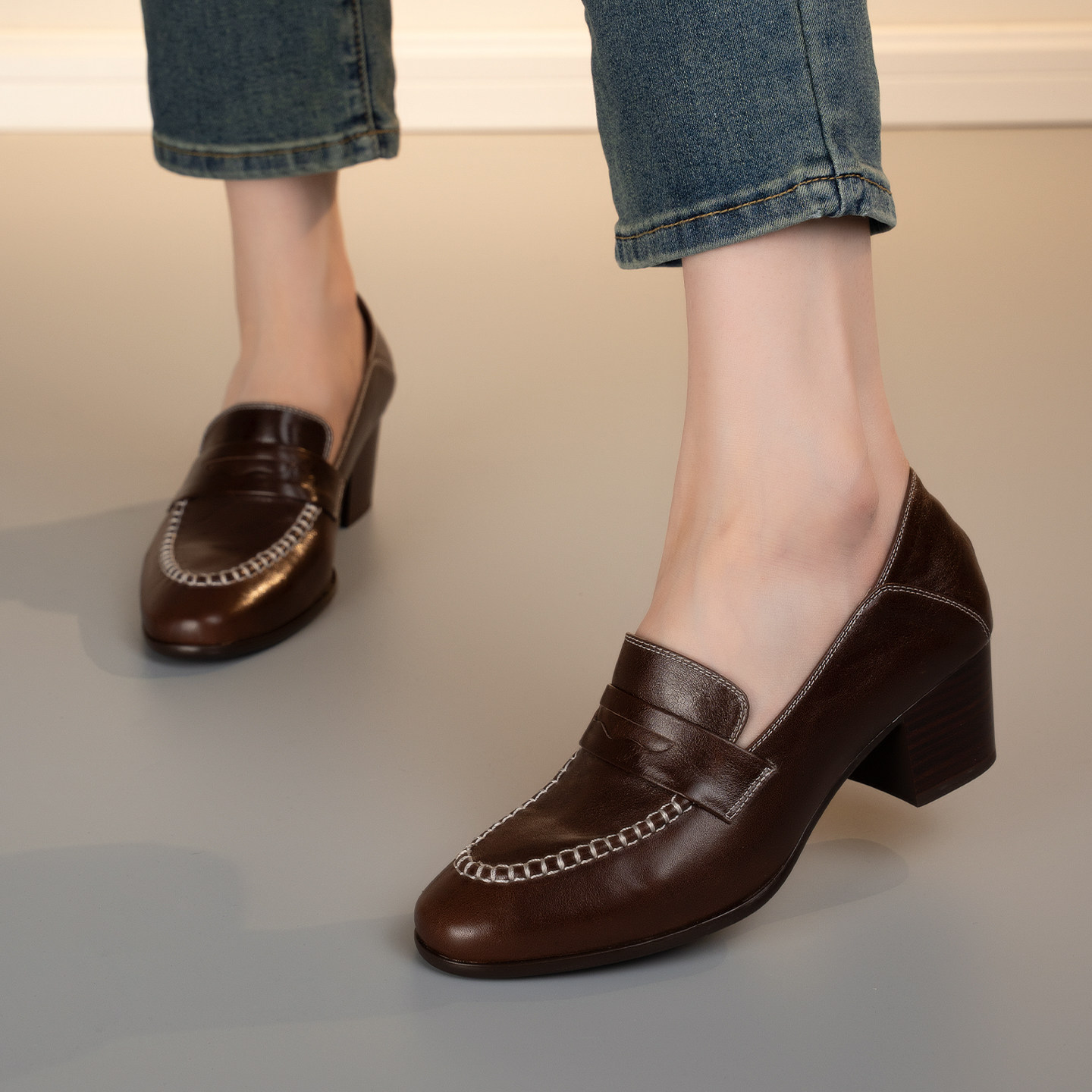 头层牛皮深口单鞋女中跟粗跟休闲圆头羊皮内里舒适百搭乐福鞋英伦,女鞋,深口单鞋,淘宝优惠券,粉丝福利购,淘宝优惠卷