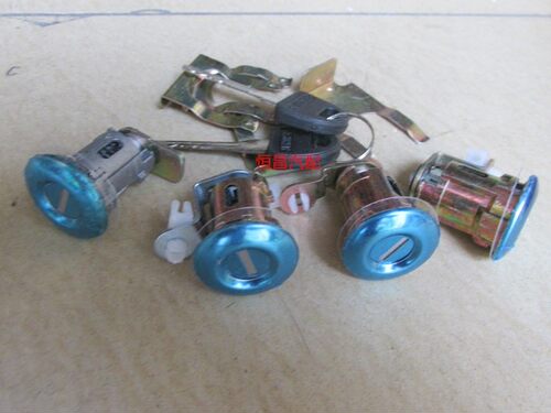 适用东风小康K17/K07二代K05S/K07S前门后背门尾门油箱门锁芯钥匙