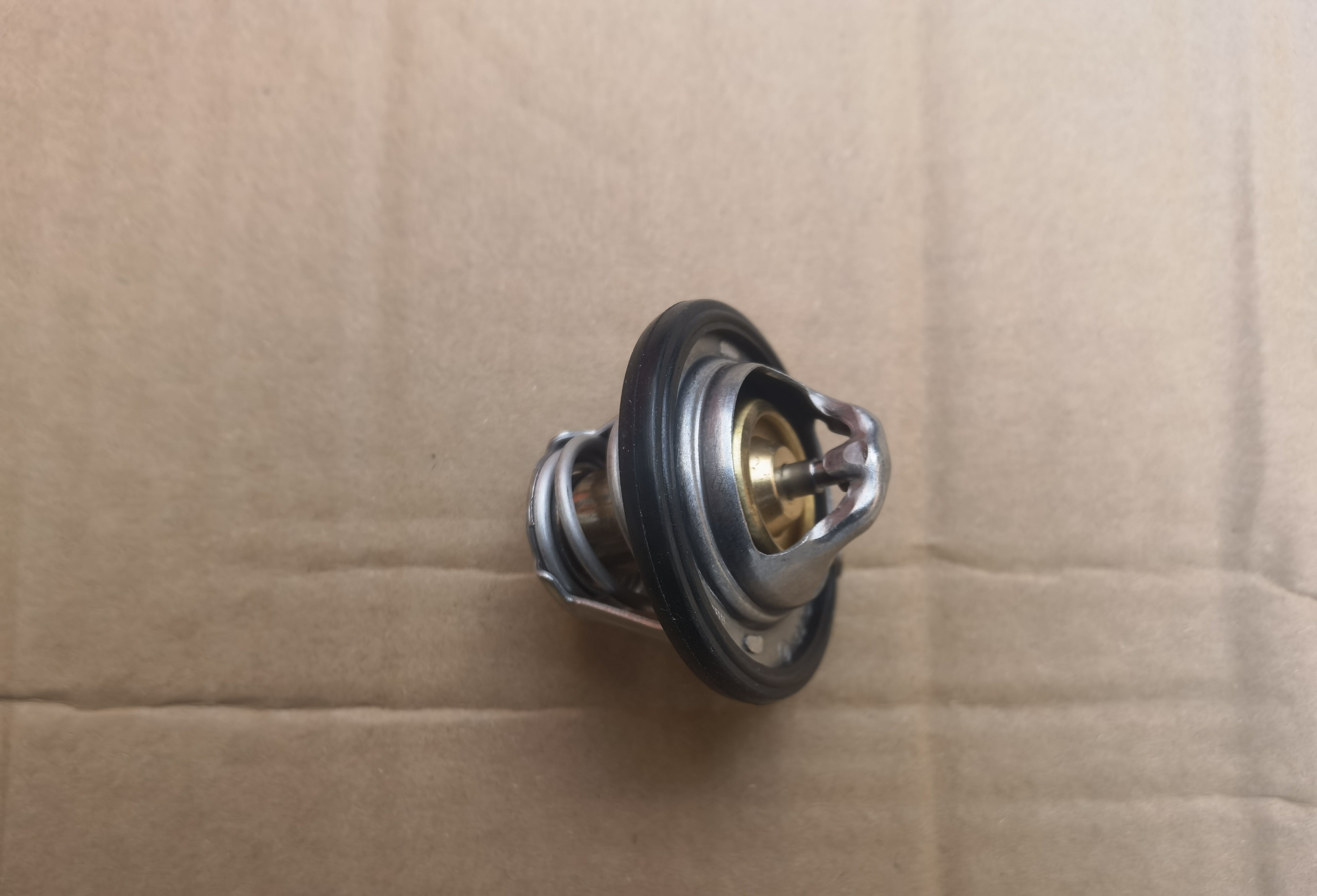 适用别克凯越雪佛兰科鲁兹节温器总成五菱宝骏经典L2B发动机天博