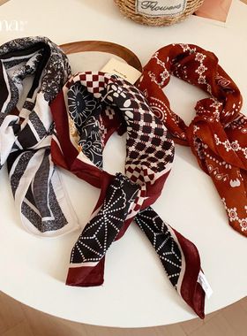 秋冬复古港风布艺几何形花纹丝巾项链配饰女毛衣链轻奢感项饰